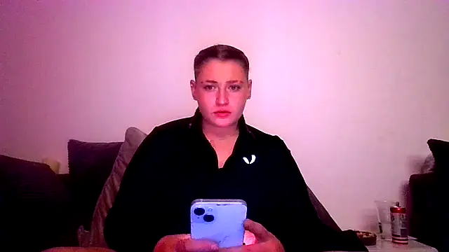 Snapshot of RUBY-ROSE-SWINGS chatting on 27, 10, 2025 RUBY-ROSE-SWINGS online show from 27, 10, 2025