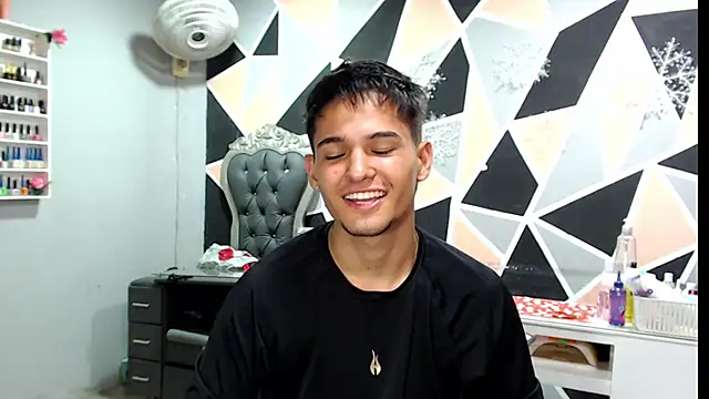 Snapshot of Alex_mojica chatting on 6, 1, 2026 Alex mojica online show from 6, 1, 2026