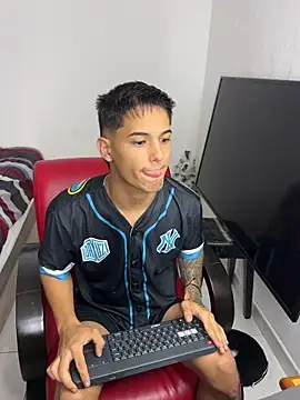 Snapshot of Alex_mojica chatting on 8, 2, 2026 Alex mojica online show from 8, 2, 2026