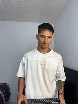 Snapshot of Alex_mojica chatting on 10, 2, 2026 Alex mojica online show from 10, 2, 2026