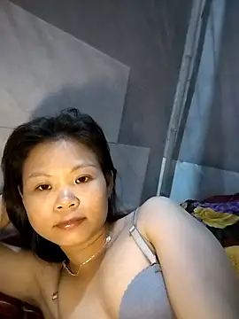 LinhNa999 online show from 12, 11, 2025