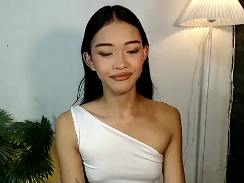 holyakiesha online show from 1, 10, 2025