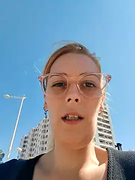 Mila Luciphya online show from 16, 9, 2025