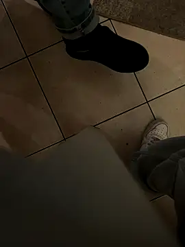 Manu97k online show from 14, 10, 2025