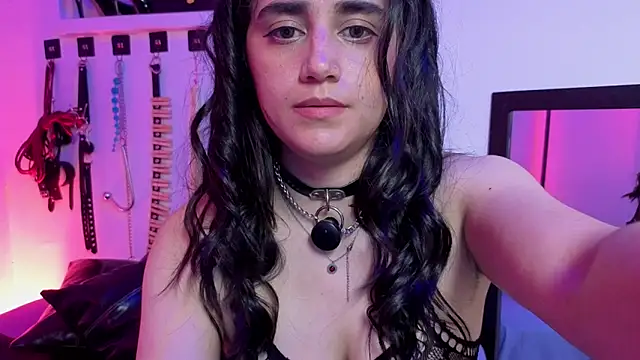 elowen halley1 online show from 20, 2, 2026