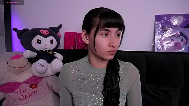 Alynn Bri  online show from 20, 7, 2026