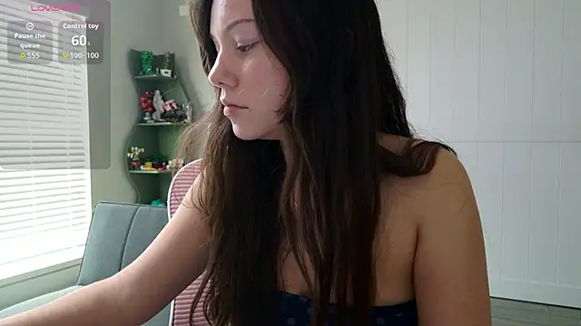 lilbbyily online show from 30, 6, 2026