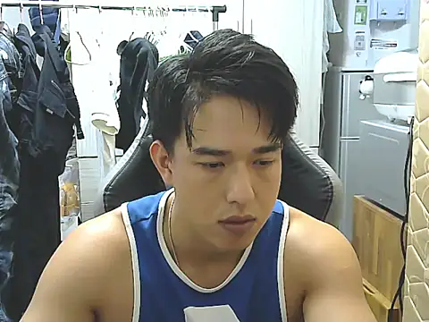 Snapshot of hunterXhan chatting on 15, 9, 2025 hunterXhan online show from 15, 9, 2025