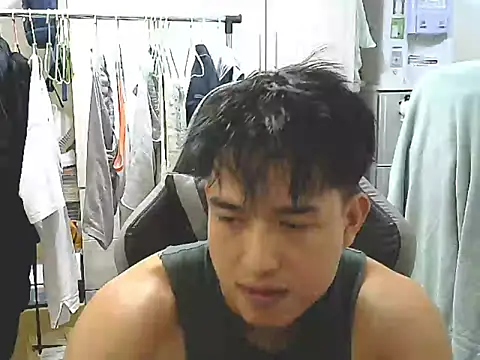 Snapshot of hunterXhan chatting on 19, 9, 2025 hunterXhan online show from 19, 9, 2025