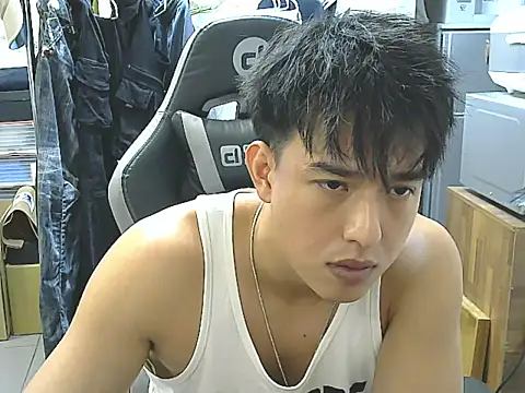 Snapshot of hunterXhan chatting on 30, 9, 2025 hunterXhan online show from 30, 9, 2025