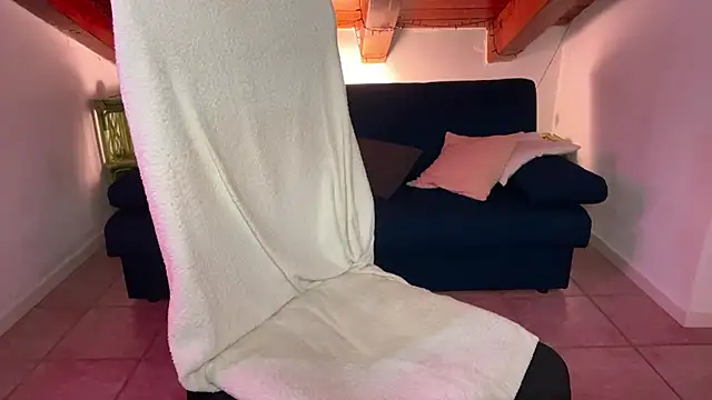 Snapshot of kyliebri chatting on 12, 9, 2025 kyliebri online show from 12, 9, 2025