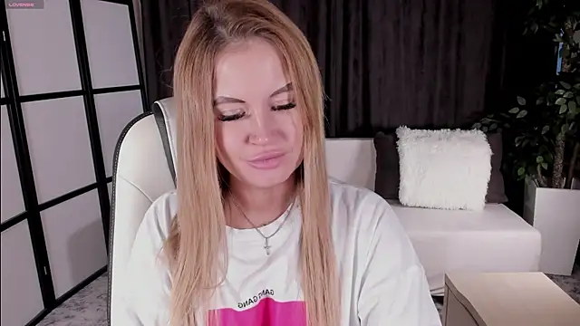 LikaFoxie online show from 24, 9, 2025