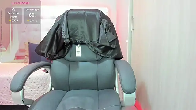 Snapshot of melany__rosse chatting on 2, 10, 2025 melany  rosse online show from 2, 10, 2025