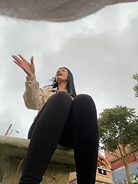 LiaCollings online show from 4, 11, 2025