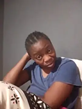 Snapshot of sexyhotchic93 chatting on 28, 10, 2025 sexyhotchic93 online show from 28, 10, 2025