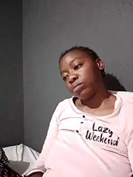 Snapshot of sexyhotchic93 chatting on 29, 10, 2025 sexyhotchic93 online show from 29, 10, 2025