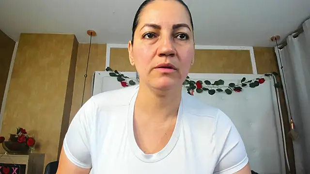 Heidy milf online show from 25, 5, 2026
