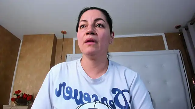 Heidy milf online show from 14, 6, 2026