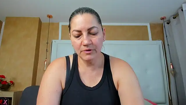 Heidy milf online show from 6, 8, 2026