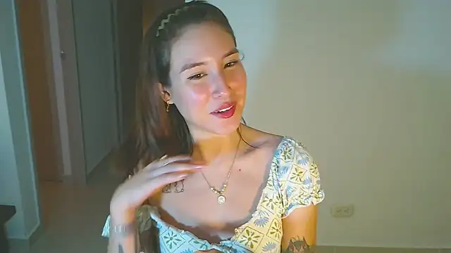 Yulienneg online show from 2, 4, 2026