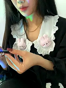 Snapshot of Sexlove_bb chatting on 2, 12, 2025 Sexlove bb online show from 2, 12, 2025