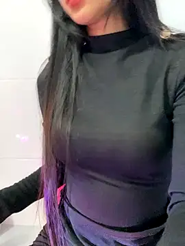 Snapshot of Sexlove_bb chatting on 5, 12, 2025 Sexlove bb online show from 5, 12, 2025