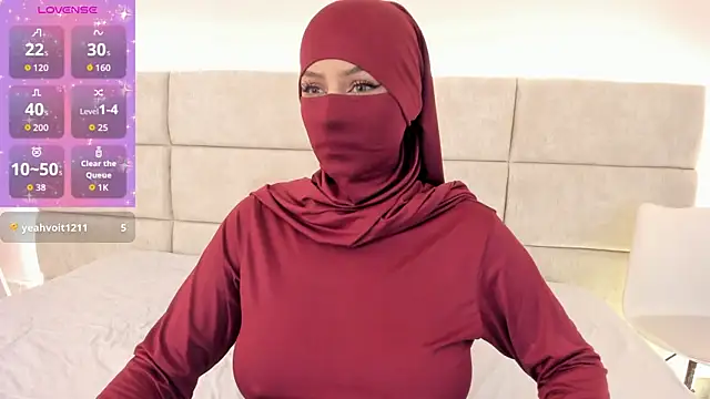 Snapshot of _Nadiaa chatting on 12, 9, 2025  Nadiaa online show from 12, 9, 2025