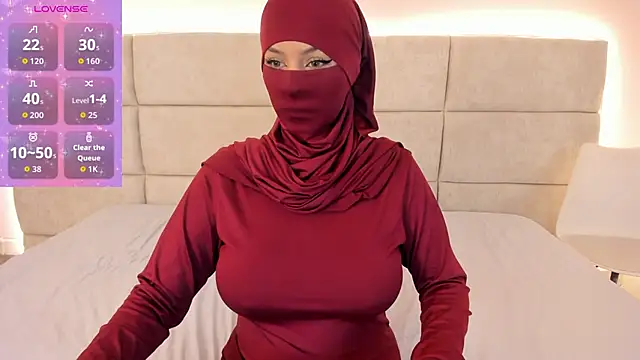 Snapshot of _Nadiaa chatting on 22, 9, 2025  Nadiaa online show from 22, 9, 2025