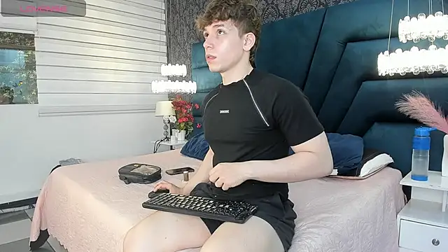 TaylerWhite online show from 30, 5, 2026