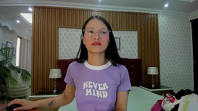 Sophie Calloway online show from 12, 11, 2025