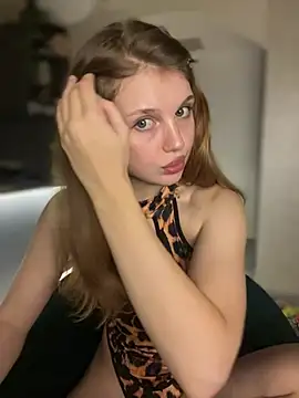 Emaline Fane online show from 28, 7, 2026