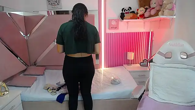 Mia garcia28 online show from 20, 3, 2026