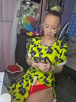 Purple2StayThnxx online show from 31, 5, 2026