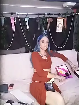 Purple2StayThnxx online show from 5, 7, 2026