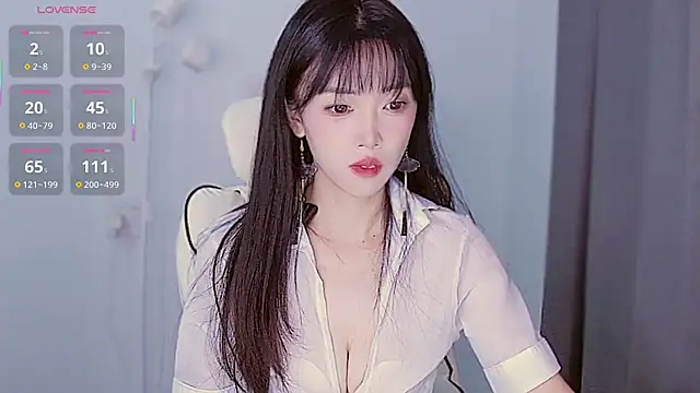 Snapshot of XiaoNana_ chatting on 25, 10, 2025 XiaoNana  online show from 25, 10, 2025