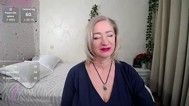 hunters woman online show from 28, 11, 2025