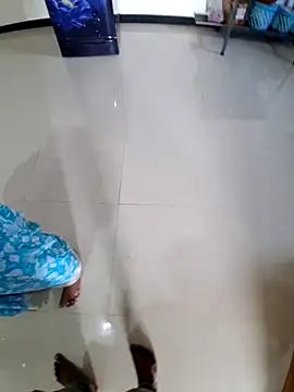 Snapshot of RAYI_Queen_3 chatting on 11, 9, 2025 RAYI Queen 3 online show from 11, 9, 2025