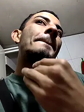 Snapshot of Exlifer chatting on 4, 4, 2026 Exlifer online show from 4, 4, 2026