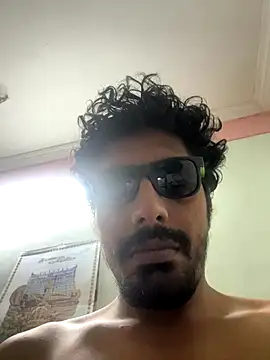 Snapshot of arjuned02 chatting on 15, 11, 2025 arjuned02 online show from 15, 11, 2025