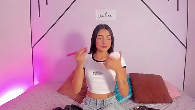 Snapshot of MiahCornell_ chatting on 9, 1, 2026 MiahCornell online show from 9, 1, 2026