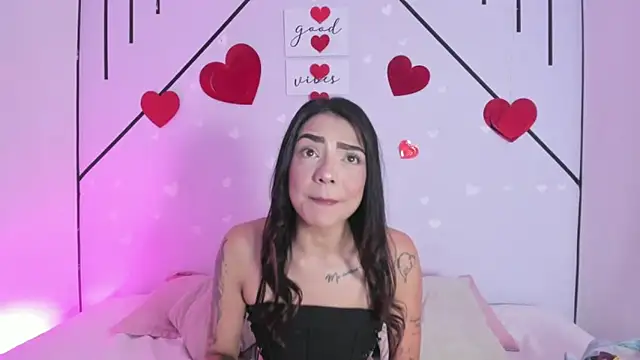 Snapshot of MiahCornell_ chatting on 14, 2, 2026 MiahCornell online show from 14, 2, 2026