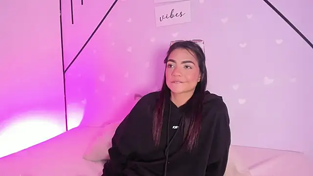 Snapshot of MiahCornell_ chatting on 17, 3, 2026 MiahCornell online show from 17, 3, 2026