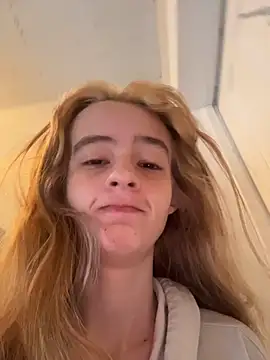 Snapshot of SeccySerena chatting on 17, 2, 2026 SeccySerena online show from 17, 2, 2026