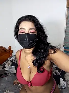 Darkchocosl8 online show from 15, 4, 2026