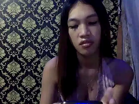 Snapshot of your_wifey chatting on 7, 11, 2025 your wifey online show from 7, 11, 2025