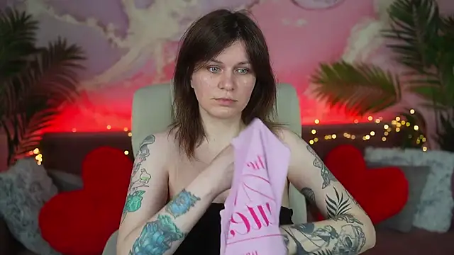 TinaMelt online show from 6, 6, 2026