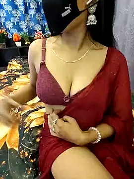 Snapshot of priya_26 chatting on 8, 4, 2026 priya 26 online show from 8, 4, 2026