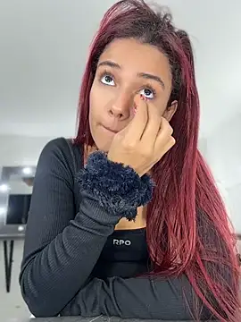 amber sparkle online show from 3, 7, 2026