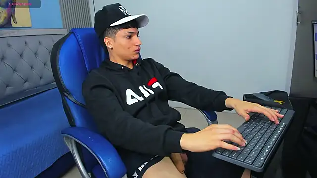 SamBlack  online show from 14, 2, 2026