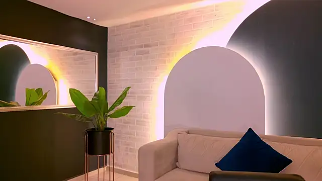 AgathaKondo  online show from 12, 11, 2025